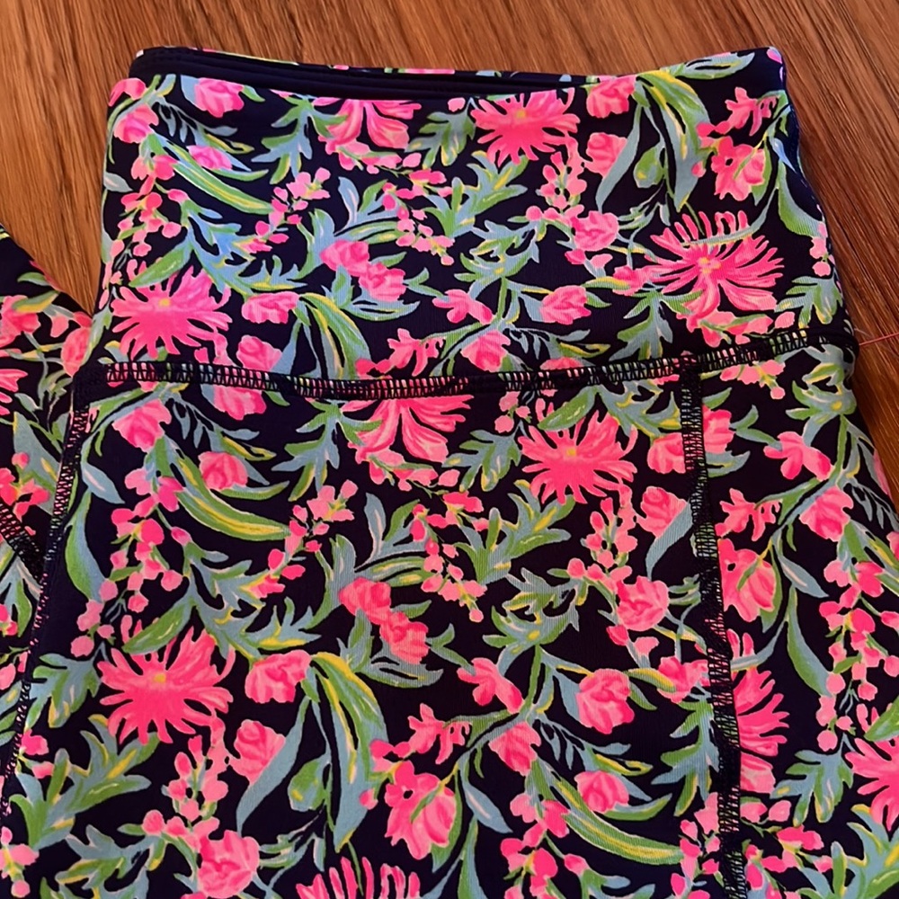 Lilly Pulitzer Weekender High Rise Crop - Picture 3 of 7